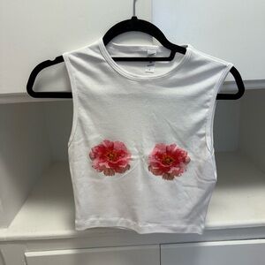 Hawaiian Flower Bust Detail Tank Top - Cropped